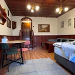 Гостевой дом Grand, Self Check-in, Free Private Parking 2*