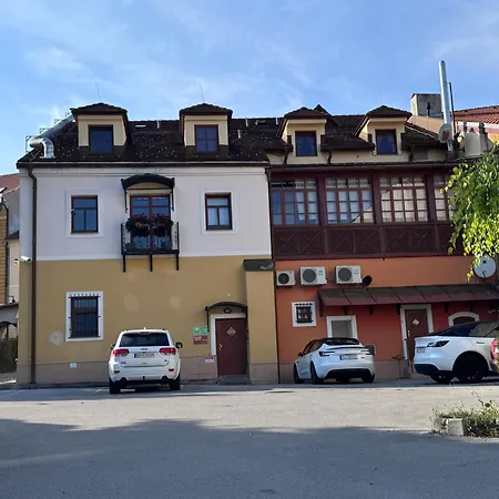 Grand, Self Check-in, Free Private Parking