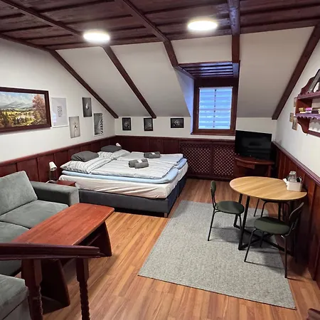 Grand, Self Check-in, Free Private Parking Guest house Banska Bystrica