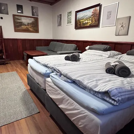 Grand, Self Check-in, Free Private Parking