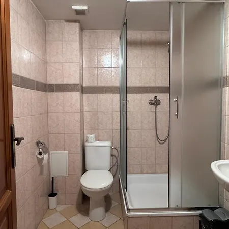 Grand, Self Check-in, Free Private Parking 2* 班斯卡-比斯特里察