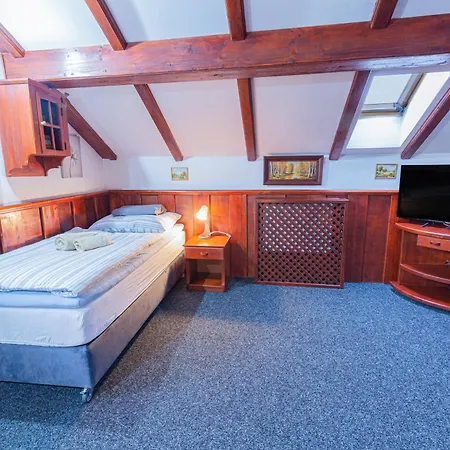 Grand, Self Check-in, Free Private Parking 2*