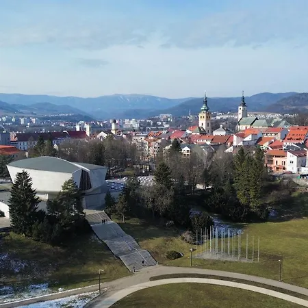 Grand, Self Check-in, Free Private Parking Banska Bystrica
