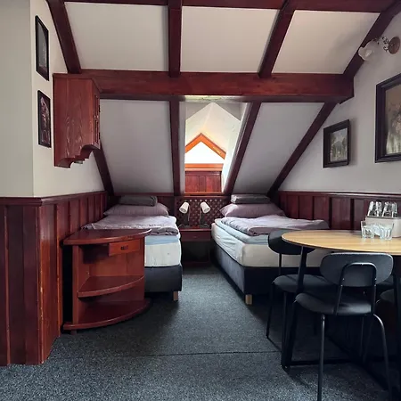 Grand, Self Check-in, Free Private Parking 2* 班斯卡-比斯特里察