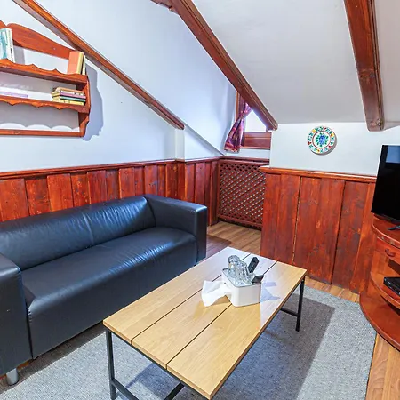 Grand, Self Check-in, Free Private Parking ゲストハウス 2*