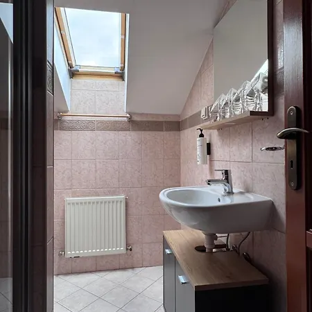 Grand, Self Check-in, Free Private Parking ゲストハウス